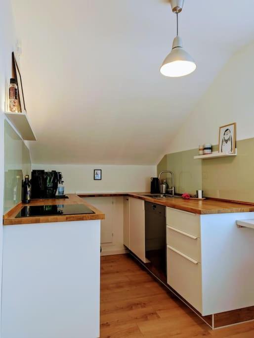 Apartment Mit Balkon In Hannover-Ahlem Exterior photo